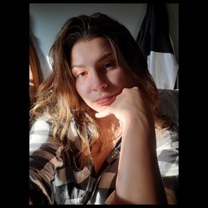 Meet your Posher, Veronica